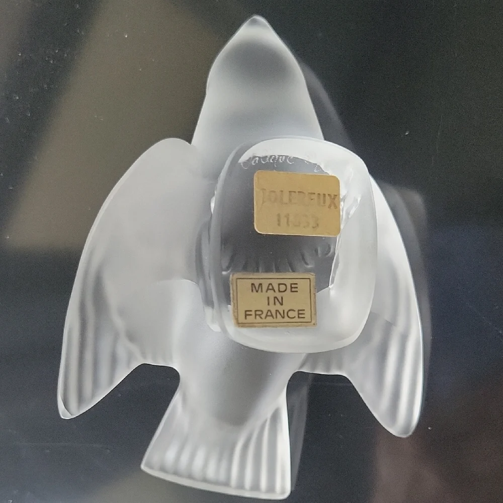 LALIQUE Frosted Glass Bird Figurine